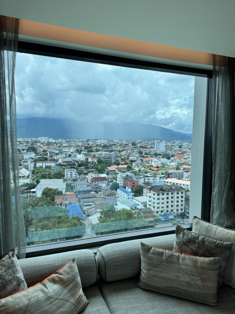 daybed chiangmai marriot
